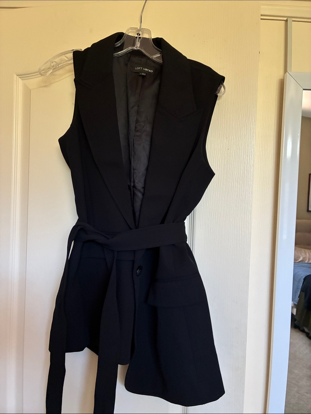 LOFT Black Sleeveless Belted Blazer Vest